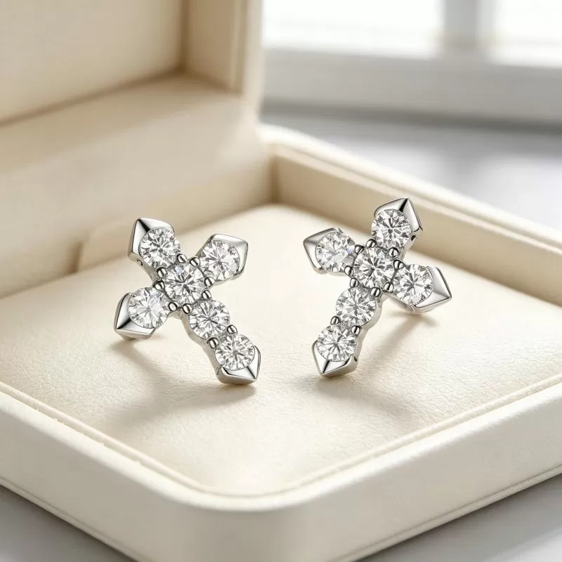 best loose moissanite wedding band $400