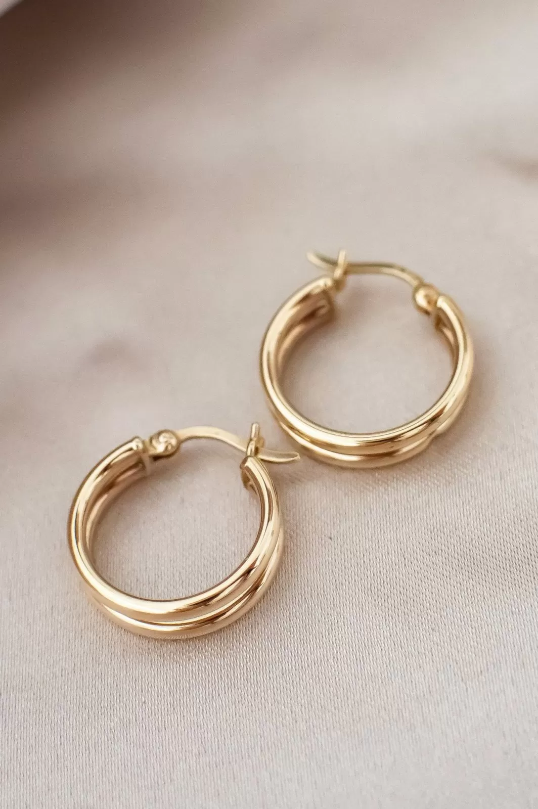 buy in bulk gold filled man made diamond wedding band